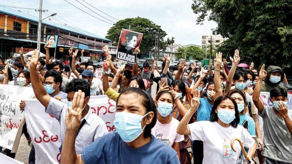 Flower Protests Mark Suu Kyi’s 76th Birthday - Oman Observer