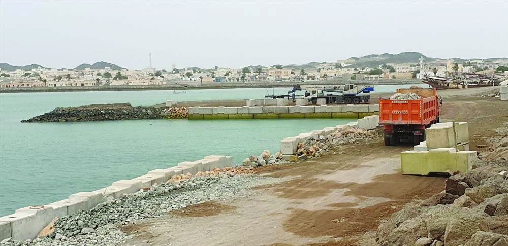 Expansion of Masirah fishing harbour in South Al Sharqiyah underway ...