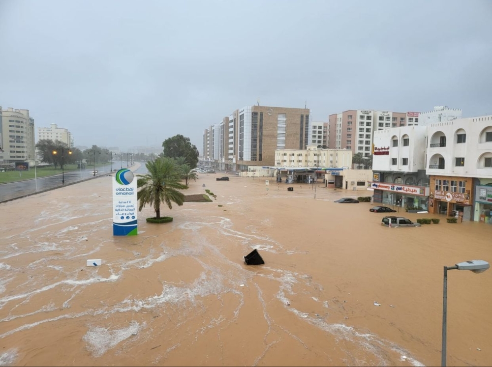 Cyclone Shaheen 60 Km Away From Oman Heavy Rains Strong Winds Lash