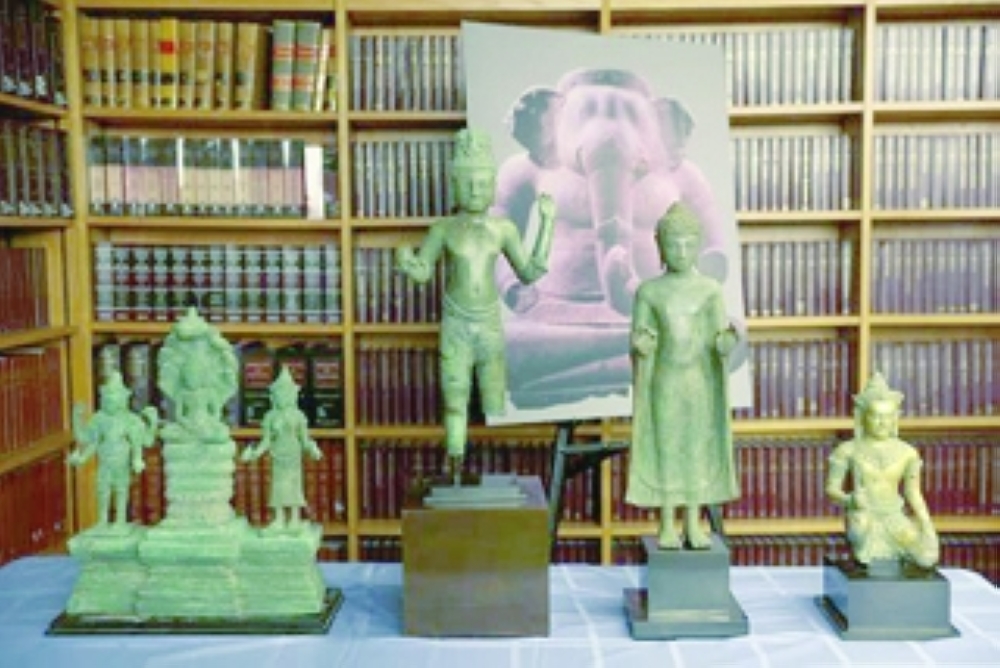 United States Returns To Cambodia 30 Antiquities Looted From Historic Sites Oman Observer 6096