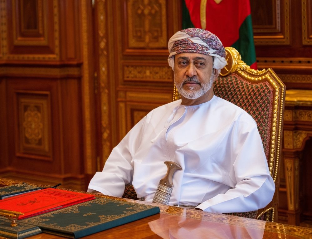 His Majesty meets members of the State Council - Oman Observer