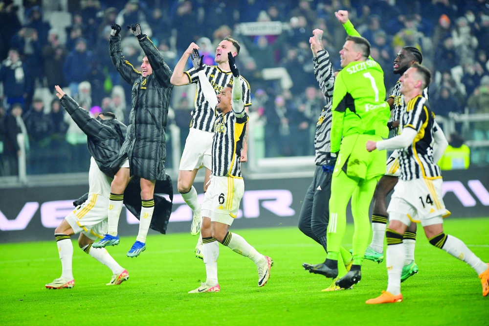 Wasteful Juve grab late win against Verona to top Serie A